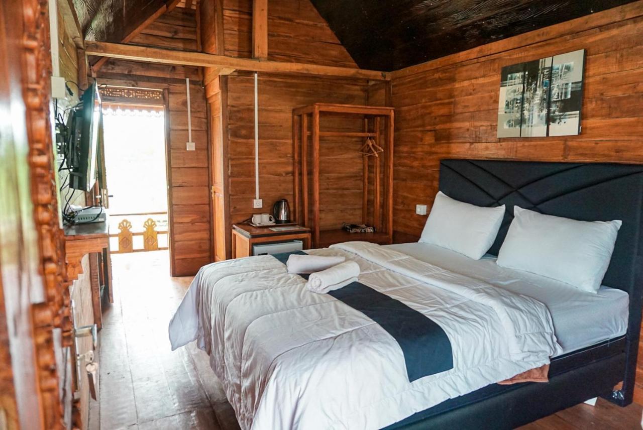 Rinjani Hill Hotel サンバラン・ラワン エクステリア 写真