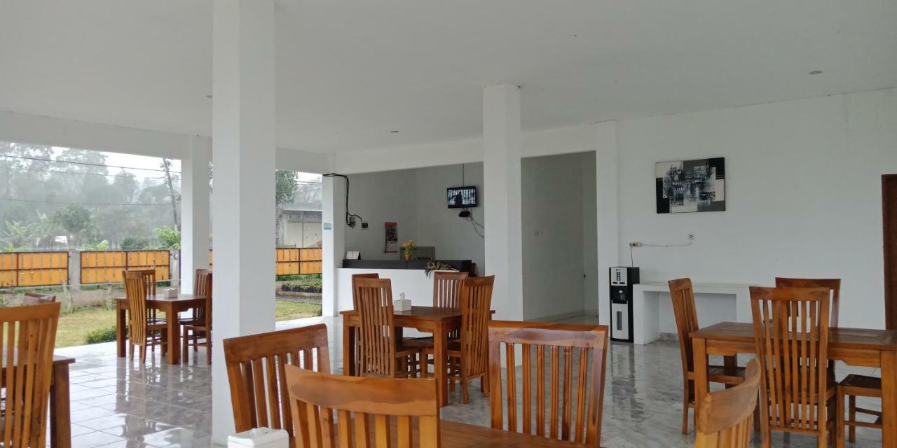 Rinjani Hill Hotel サンバラン・ラワン エクステリア 写真