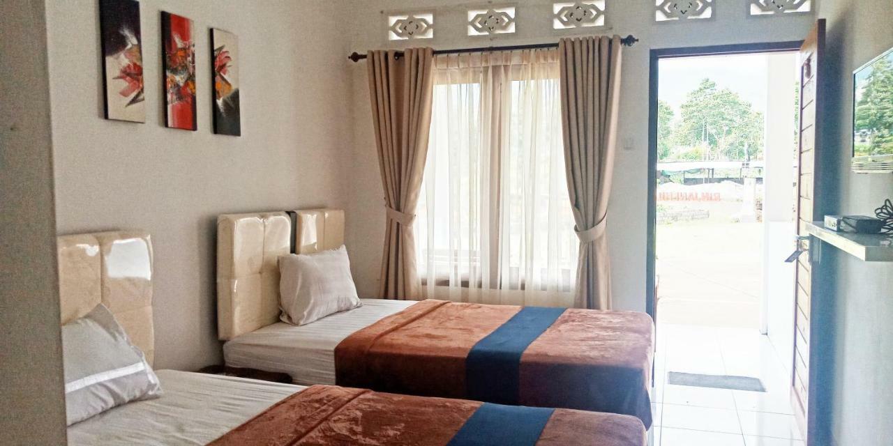 Rinjani Hill Hotel サンバラン・ラワン エクステリア 写真